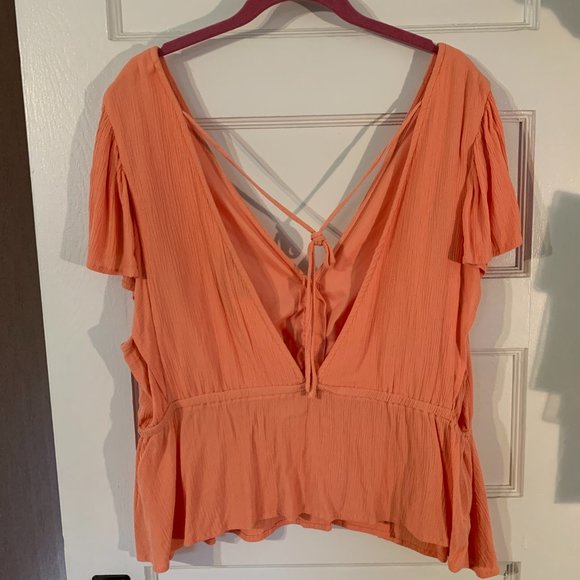 Forever 21 Open Back Peplum Top - Picture 5 of 5